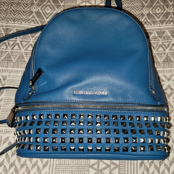 ❌SOLD❌NWT Michael Kors Studded Rhea Backpack - Picture 4 of 12